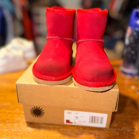 UGG Other - Girls Toddler UGG Boots Size 7